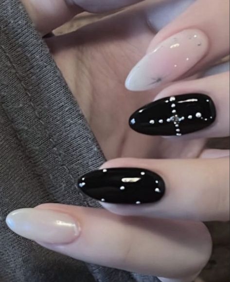 Nail Inspo Nail Art, Nail Art Aesthetic, Long Almond, Goth Nails, Almond Shaped, Aesthetic Cute, Goth Grunge, Art Aesthetic, Black Nails