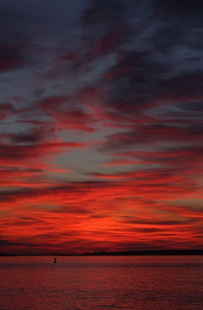 Red Sunrise, Red Photos, Red Clouds, Peaks Island, Red Nature, Sunset Red, Red Ocean, Red Sunset, Sun Rise