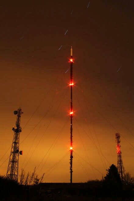 Radio tower Radio Tower Tattoo, Radio Tower Drawing, Radio Aesthetic, Radio Tower Aesthetic, Radio Broadcast Aesthetic, Radio Tower, Old Radio Station Aesthetic, Transmission Tower Aesthetic, Oxenfree