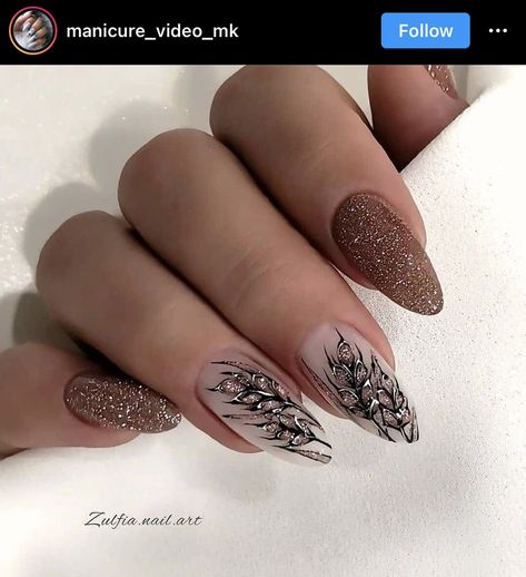 Clear Glitter Nails, Shiny Nails Designs, Gold Glitter Nails, Lace Nails, French Acrylic Nails, Trendy Nail Design, Dipped Nails, Cool Nail Designs, Floral Nails