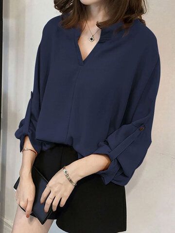 Blue Top Outfit, Dark Blue Blouse, Navy Blue Blouse, Blue Army, Navy Blue Shirts, Navy Blouse, Blouse Outfit, V Neck Blouse, Edgy Outfits