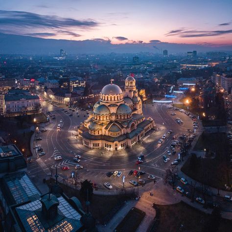 Last evening we took this photo in Sofia center. 🇧🇬  This is Alexander Nevski cathedral on sunset! 🌅 Sofia Travel, Alexander Nevsky Cathedral, Travel Photos Display, Alexander Nevsky, Sofia Bulgaria, Visit Europe, Beautiful Places To Visit, Thailand Travel, Travel Inspo