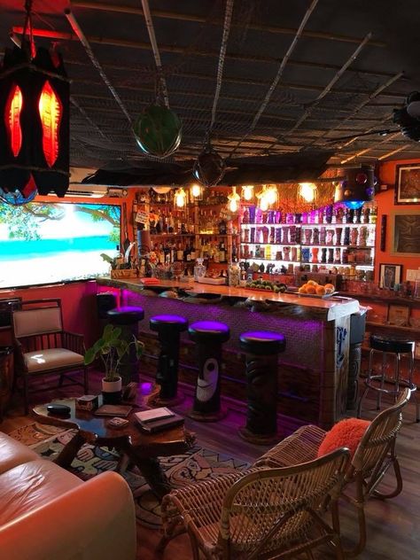 Kava Bar Aesthetic, Kava Bar Decor, Restaurant Design Concepts, Barn Bar, Country Bar, Tea Lounge, Pub Sheds, Garage Bar, Tiki Lounge