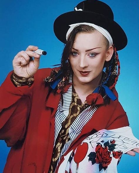 30 Flamboyant Photos of Boy George at the Height of His Fame During the 1980s ~ Vintage Everyday Culture Club, Boy George, The 1980s, The Band, Band, Red