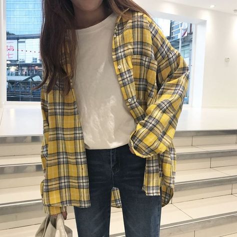 Yellow Plaid Shirt Outfit, Yellow Plaid Shirt, Plaid Shirt Outfits, Flannel Outfits, Korean Fashion Trends, Yellow Plaid, Korean Street Fashion, Korean Outfits, Audrey Hepburn