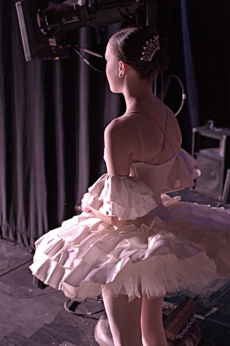 Waiting in the wings. Fun Poses, Waiting In The Wings, Cool Poses, The Wings, Dance Photography, Pretty Dresses, Pastry, Concept Art, Victorian Dress