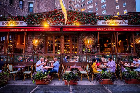 9 Ways Outdoor Dining Will Change New York - The New York Times Restaurants Outdoor Seating, Seafood House, Green Facade, New York Style Pizza, Outdoor Eating, Restaurant New York, Naples Italy, Backyard Inspo, Outdoor Restaurant