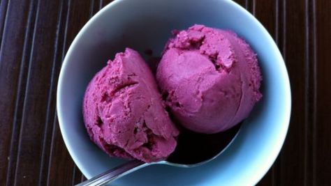 Blackberry Gelato Recipe - Genius Kitchen #gelatorecipe #blackberryrecipe Gelato Recipe, Ninja Creami, Best Italian Recipes, Brain Freeze, Ice Cream Desserts, Ice Creams, Cream Recipes, Frozen Desserts, Frozen Treats