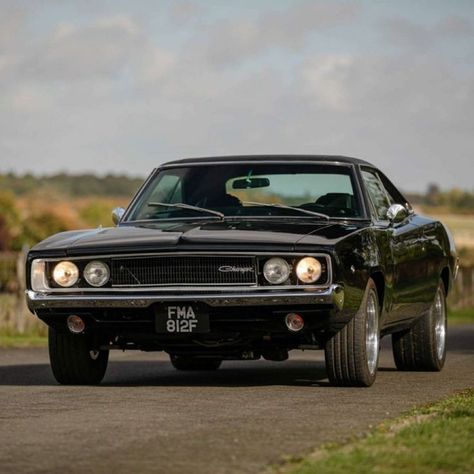 Dodge Charger V8, Classic Dodge Charger, 68 Dodge Charger, Dodge Charger 1968, 1968 Charger, Black Dodge Charger, Dodge Charger 1970, Car Moving, American Muscle Cars Dodge