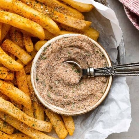 French Frie Seasoning, Fry Seasoning, French Fry Seasoning, Homemade Italian Seasoning, Homemade Ranch Seasoning, Homemade Cajun Seasoning, Homemade Fries, The Recipe Critic, Spice Mix Recipes