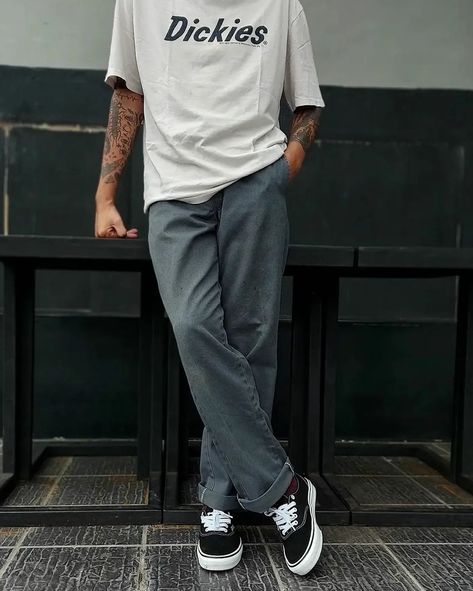 Man Vans Outfit, Vans Authentic Black Outfit Men, Black Vans Outfit, Vans Outfit Men, Estilo Vans, Full Black Outfit, Black Outfit Men, Dickies 874, Vans Outfit