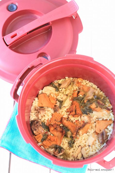 Risotto aux cèpes et girolles Cocotte Minute Tupperware, Tupperware Pressure Cooker, Tupperware Recipes, Pizza Pasta, Easy Cooking, Pressure Cooker, Micro Onde, Bon Appetit, Tupperware