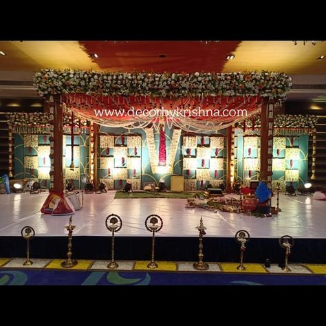 Telugu Wedding Decoration, Wedding Decorations Mandap, Indian Wedding Pictures, Small Wedding Decor, Function Hall, Convention Hall, Telugu Wedding, Events Decor, Florist Wedding