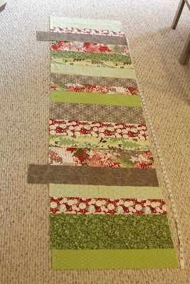 HOLIDAY Strip Table Runner Tutorial - Use lots of fun fabrics to create fun table runner, perfect for any holiday! {The Ribbon Retreat Blog} Fun Table Runner, Christmas Table Runner Pattern, Table Runner Tutorial, Table Topper Patterns, Moda Bake Shop, Quilt Tips, Mill House, Holiday Table Runner, Fall Sewing