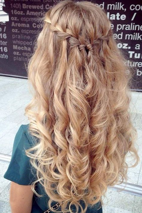 30 Wedding Hairstyles Half Up Half Down With Curls And Braid Graduation Hair, Braided Half Updo, Curly Prom Hair, Hair 2016, Messy Curls, Medium Curly, Prom Hairstyles For Long Hair, Half Updo, Prom Hairstyles