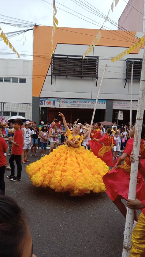 Sinulog Festival 2019 Sinulog Festival Costume Diy, Sinulog Festival Costume, Sinulog Festival, Festival Dance, Festival Costume, Cebu City, Festival Costumes, Costume Diy, City Street