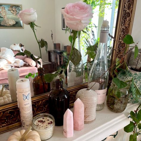 Divine Feminine Aesthetic, Feminine Room, French Apartment, Feminine Decor, Room Mom, Light Magic, Rose Scented Products, Feminine Aesthetic, Room Ideas Bedroom