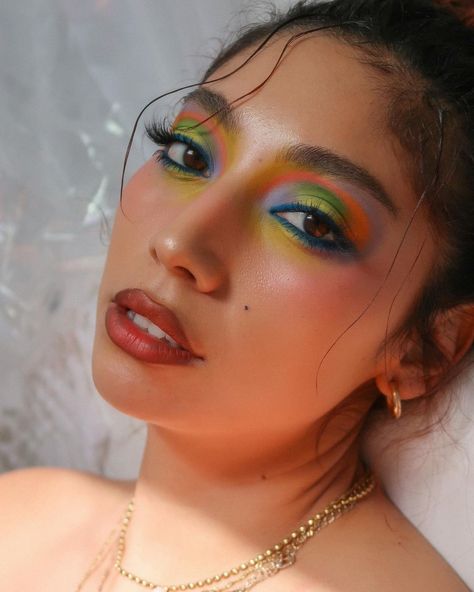 can you see our auras colliding? details @juviasplace culture 2 palette @saiebeauty serum foundation 15 + peachy glow sculpt blush… | Instagram Lip Blush, Serum Foundation, Juvias Place, Lip Pencil, Eye Makeup, Serum, Foundation, Blush, Coral