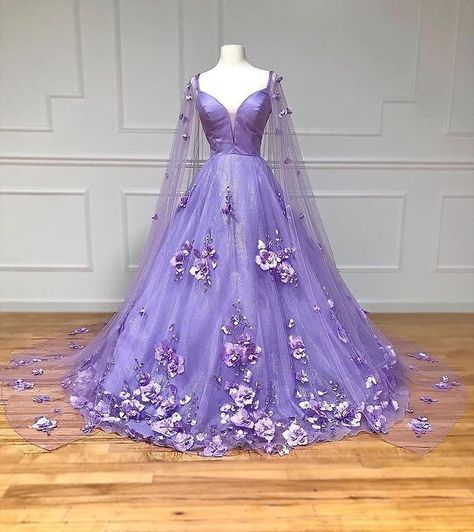 Dresses4you (@fashiondress479) • Instagram photos and videos Prom Dresses Lavender, Gown Neckline, Lavender Prom Dresses, Flower Prom Dress, Dresses Graduation, Dress With Cape, Woman Dresses, Stunning Prom Dresses, 16 Dresses