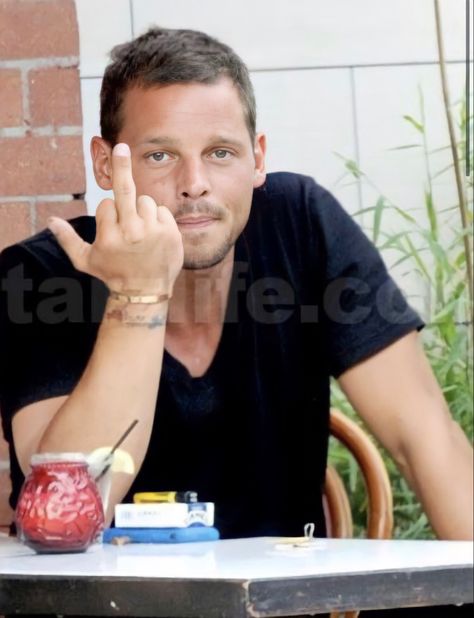 Justin Chambers, Alex Karev, Greys Anatomy Cast, American Muscle Cars, Fav Celebs, Greys Anatomy, A Good Man, Anatomy, Actors