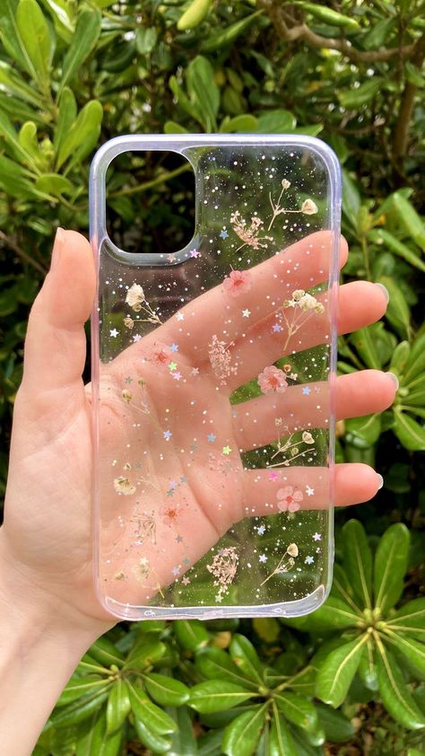 Diy Resin Phone Case, Photo Phone Case, Diy Birthday Gifts For Friends, Girly Phone Cases, Iphone Obsession, Pretty Phone Cases, Unique Phone Case, Stylish Phone Case, Aesthetic Phone Case