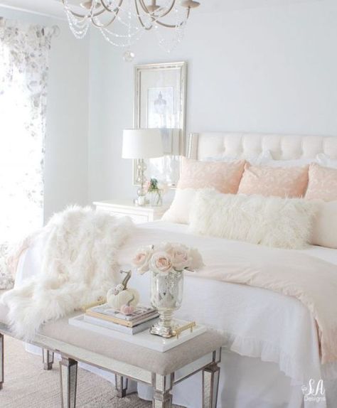 Feminine bedroom ideas for more peace and romance in the room Cozy Romantic, Romantic Ambiance, Feminine Bedroom, Bedroom Updates, Dekorasi Kamar Tidur, Romantic Bedroom, Fur Throw, Girl Bedroom Decor, Master Bedrooms Decor