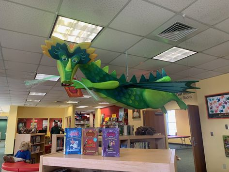 Dragon Classroom, Dragon Decorations, Dragon Reading, Library Assistant, Forest Classroom, Dragon Craft, School Library Displays, Sneaker Ball, Pre Primary