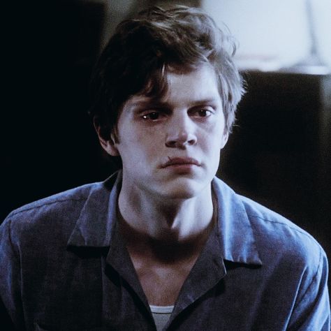 American Horror Story Asylum Poster, Evan Peters Asylum, Ahs Wallpaper, Evan Peters Wallpaper, Ahs Asylum, American Horror Story Asylum, Evan Peters American Horror Story, Kit Walker, Tate And Violet