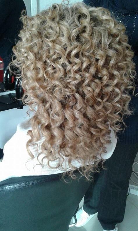 Spiral Perm, Short Permed Hair, Blonde Curly Hair, Spiral Curls, Haircuts For Curly Hair, Permed Hairstyles, Long Curly Hair, Shoulder Length Hair, Long Curly