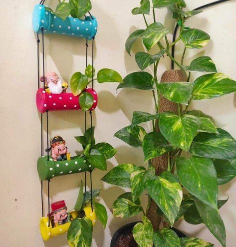 Indoor plants 🪴 #plants #garden #activity #learning #kids #ideas #facebook #instragram Pot Gantung, Plastic Bottle Planter, Hanging Plants Diy, Plant Pot Diy, Diy Glass Bottle Crafts, Flower Pot Crafts, Diy Plant Hanger, Diy Bottle Crafts, Plant Decor Indoor