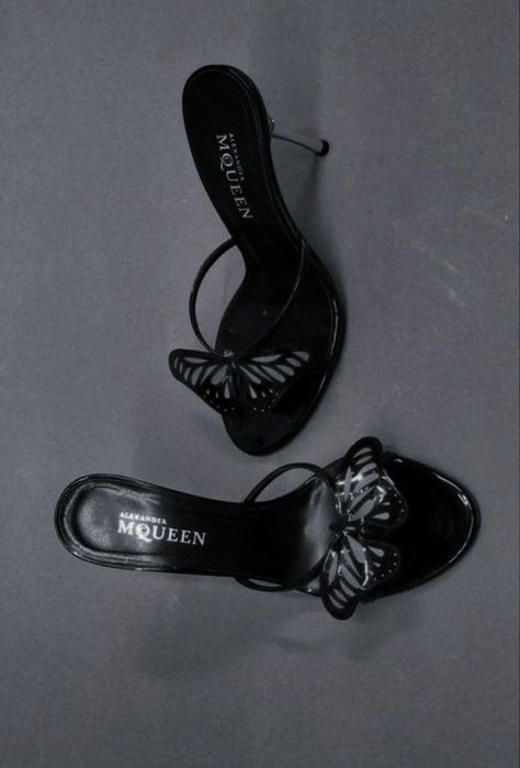 Alexander Mcqueen Butterfly, Butterfly Heels, Pretty Heels, Heels Aesthetic, Dr Shoes, Aesthetic Shoes, Shoe Inspo, Swag Shoes, Shoe Closet