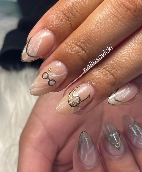 Harry Potter but keep it ✨classy✨ . . BIAB, level lll nail art . . #nails #nailusa #nailart #naildesign #nailsofinstagram #naildesigns #nailsoftheday #naildesignsideas #gel #gelnails #raleigh #durham #raleighnails #trend #trendynails #BIAB #springnails #BIABnails #harrypotter #harrypotternails Universal Inspired Nails, Luna Lovegood Nail Art, Harry Potter Nails Subtle, Harry Potter Wedding Nails For Bride, Harry Potter Nails Christmas, Harry Potter Gryffindor Nails, Fandom Nail Art, Harry Potter Acrylic Nails, Harry Potter Themed Nails