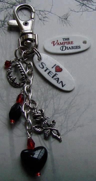 . Vampire Diaries Jewelry, Vampire Diaries Books, Keychain Purse, Vampire Diaries Cast, Purse Backpack, Stefan Salvatore, Etsy Favorites, The Vampire Diaries, Vampire Diaries The Originals