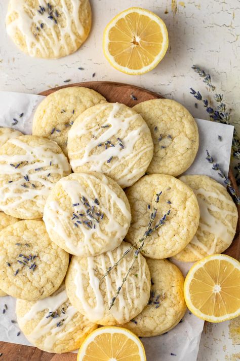 Brighten your day with a burst of citrus, a hint of floral, and a touch of sweetness in every soft and chewy bite of the best lemon lavender cookies. Lavender Rosemary Cookies, Earl Grey Lavender Cookies, Lemon Thyme Cookies, Lavender Lemon Cookies, Lavender Biscuits, Summer Baked Goods, Lavender Sugar Cookies, Lavender Dessert Recipes, Lavender Projects