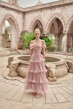 Old Money Bridesmaids, Ethereal Outfit, Ethereal Dress, Best Winter Outfits, Elegant Outfit Classy, Elegant Dresses Classy, Funny Fashion, Fashion Statements, Fairytale Dress