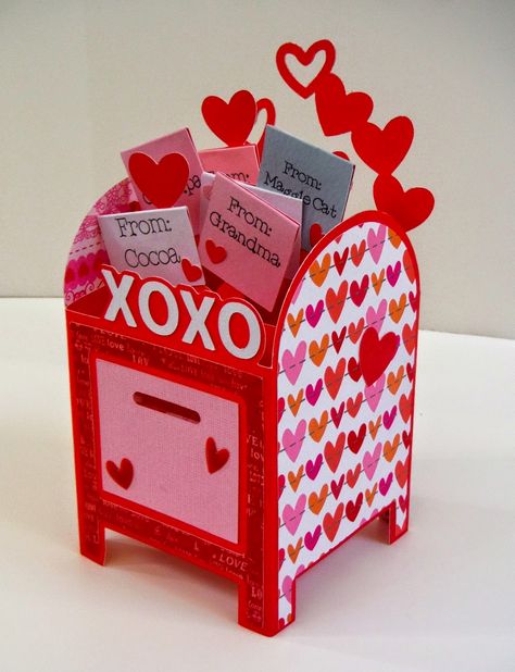 Diy Valentine's Mailbox, Mailbox Diy, Girls Valentines Boxes, Diy Valentines Box, Valentine Boxes For School, Kids Valentine Boxes, Pinterest Valentines, Valentine Card Box, Diy Mailbox