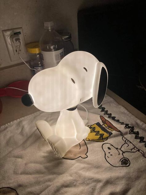 Snoopy Diy, Snoopy Items, Snoopy Stuff, Snoopy Dog, Cute Furniture, Snoopy Images, Snoopy Wallpaper, Snoopy Pictures, Snoop Dog