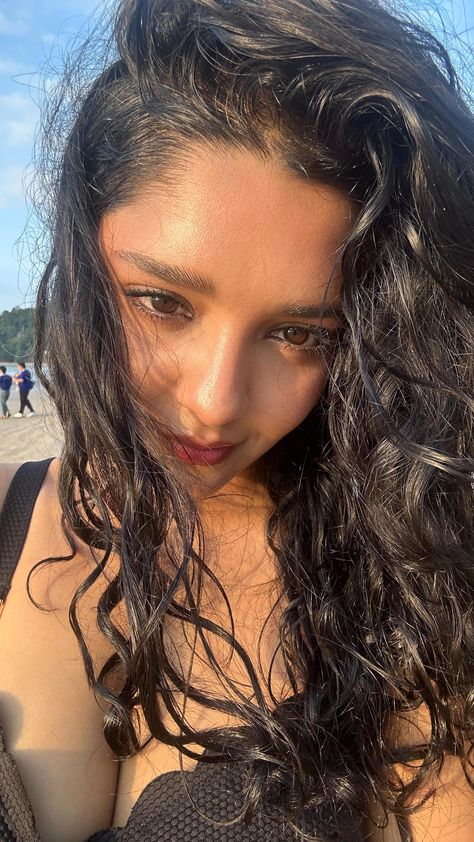 The eyes, chico. | Instagram Rithika Singh, The Eyes Chico, Ritika Singh, Angels Beauty, Actress Without Makeup, Arabian Beauty Women, Vantage Point, Photo Pose Style, Southern Girl