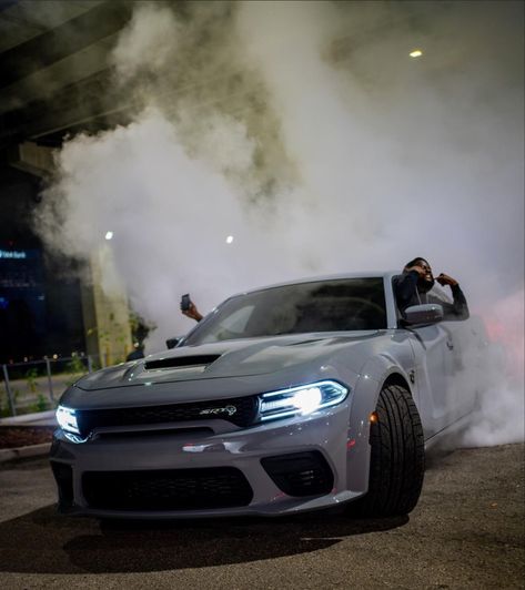 Car Aesthetics, Cars Drawing, Dodge Charger Hellcat, Charger Srt Hellcat, Cars Wallpapers, Dodge Charger Srt, Car Quotes, Dodge Muscle Cars, Car Organization