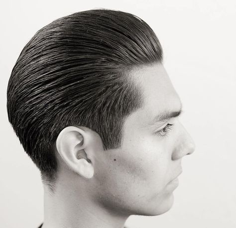 How-to Hairstyle Tutorial: - Blended Backcomb with Low Taper Greaser Haircut, Backcombed Hairstyles, Greaser Hair, Pompadour Haircut, Pompadour Fade, Pompadour Style, Gradient Hair, Androgynous Hair, Pompadour Hairstyle