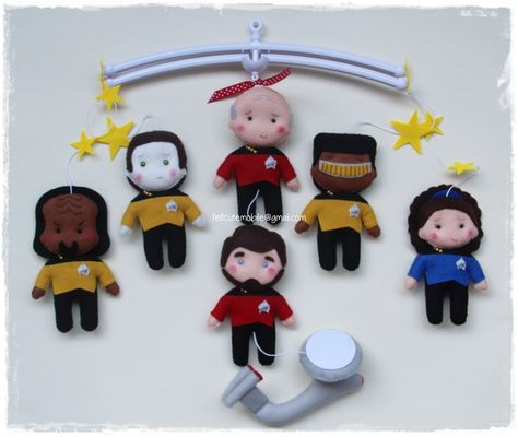 Unique Baby Cribs, Star Trek Baby, Baby Boys Nursery, Nursery Room Decor Girl, Star Trek Gifts, Geek Baby, Baby Mobiles, Space Baby