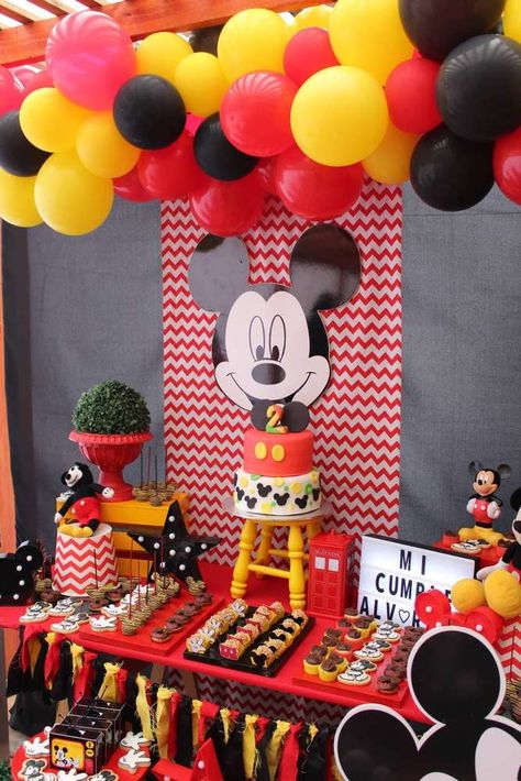 Alvarito's Mickey Mouse birthday party | CatchMyParty.com Mickey Mouse Birthday Decorations Ideas, Mickey Mouse Party Ideas, Mickey Mouse Party Favors, Mickey Mouse Birthday Party Ideas, Mickey Mouse Theme Party, Mickey Mouse Party Decorations, Mickey Mouse Birthday Theme, Minnie Mouse Birthday Theme, Mickey Mouse Birthday Decorations