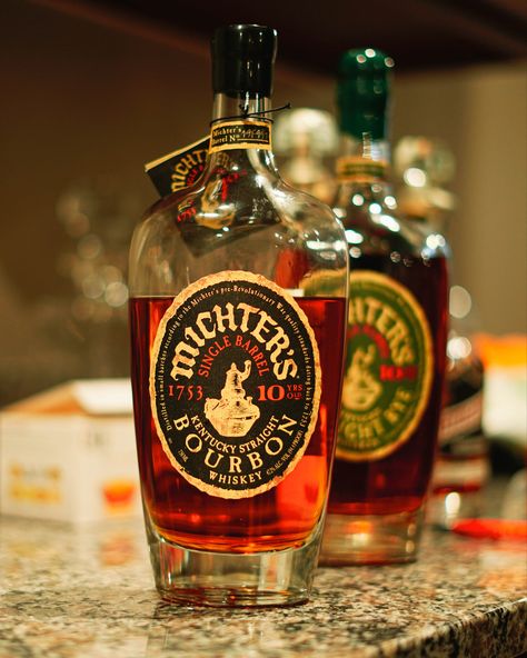 Michter’s 10yr Bourbon Michters Bourbon, Whisky Cocktail Recipes, Best Bourbon Whiskey, Whiskey And Cigars, Bar Tender, Single Barrel Bourbon, Best Bourbon, Whisky Cocktail, Whisky Drinks