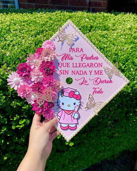 PARA Mis Padres QUE LLEGARON SIN NADA Y ME Se dieron Todo Another pink on pink on pink but with a hello kitty touch 😍 the girlies are LOVING pink this season 🩷🎓 Only booking grad caps for 2024! Book through my website only 🩷www.advbellearts.com __________ #advbellecaps #gradszn #classof2024 #gradcapdesign #gradcapideas Cap Decoration Graduation Hello Kitty, Grad Cap Hello Kitty, Cute Caps For Graduation, Graduation Cap Designs Hello Kitty, Senior Grad Caps, Sanrio Graduation Cap, Cap Graduation Decoration, Hello Kitty Graduation Cap, Caps For Graduation