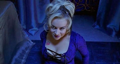 Valentine Hairstyle, Tiffany Bride Of Chucky, Tiffany Chucky Bride, Brad Dourif, Tiffany Bride, Tiffany Valentine, Chucky Doll, Bride Of Chucky, Aesthetic Grunge Outfit