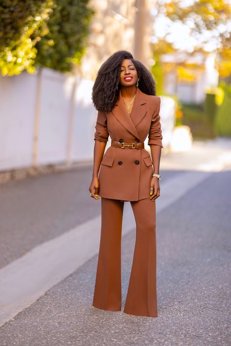 Power Suits For Women, Ladies Trouser Suits, Women Lawyer, Cute Professional Outfits, Fancy Short Dresses, Birthday Dress Women, Makeup Mistakes, Vogue Dress, Stylish Work Attire