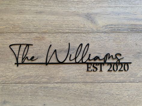 Personalized Signs Family, Hall Ideas, Family Home Decor, Wall Material, Wedding Wall, Family Name Sign, Last Name Signs, Family Name Signs, Raw Steel