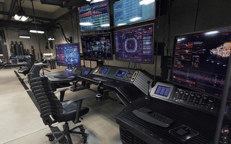 Batcave Room, Hacker Room, Tech Home Office, Batman Batcave, Wayne Manor, Marvel Dr, Superman Movies, Diy Tech, Story Aesthetic