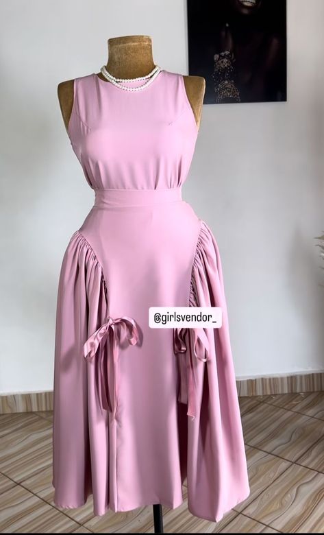 Dress With Gathers, Simple Dress Styles, Summer Fashion Dresses Casual, Classy Short Dresses, Modest Dresses Fashion, Classy Gowns, Corporate Dress, 2piece Outfits, Chic Dress Classy