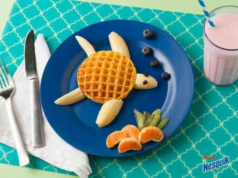 Cute for the kids! Waffle Animals, Cute Waffles, Waffle Art, Halloween Breakfast, Food Art For Kids, Creative Snacks, Easy Food Art, Fun Snacks For Kids, Fun Kids Food